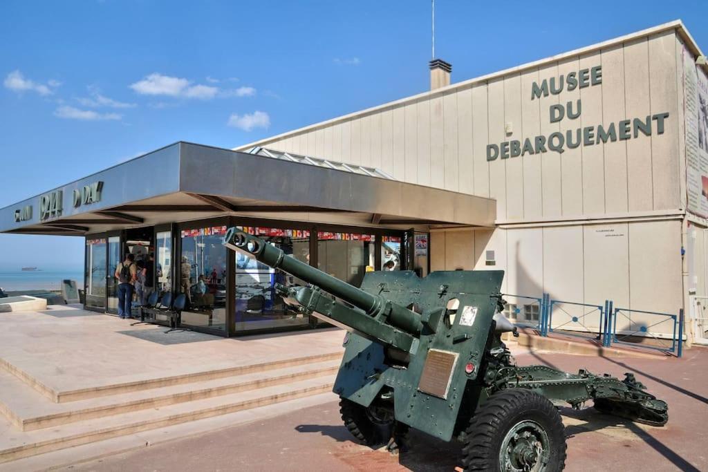 Le Joffre - Studio Sur La Digue En Centre Ville Arromanches-les-Bains Eksteriør billede